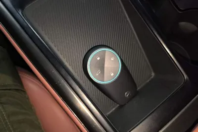 Nio EC6
