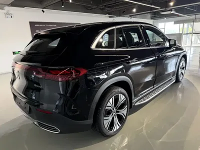 Mercedes-Benz EQE SUV