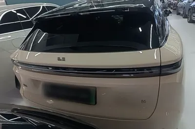 Li Auto Li Auto i6