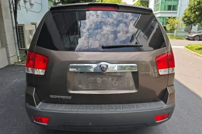 Kia Borrego