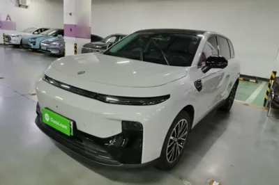 Leapmotor B10