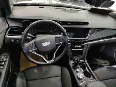Cadillac XT6