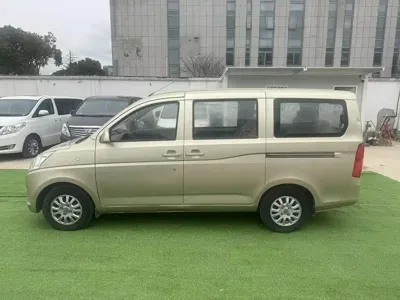 Wuling Rongguang V