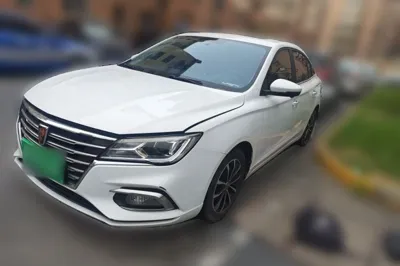 Roewe i5