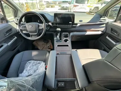 Toyota Granvia