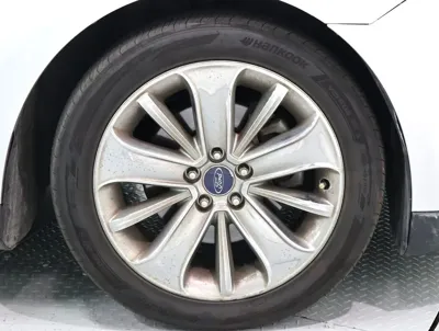 Ford Taurus