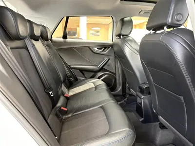 Audi Q2L e-tron