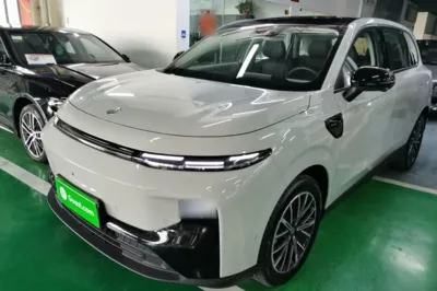 Leapmotor B10