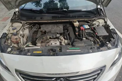 Peugeot 408