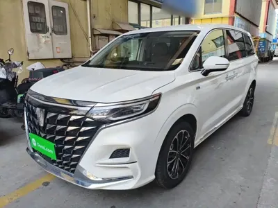 Roewe iMAX8