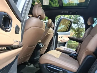 Nio ES8