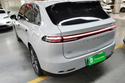 Leapmotor C10