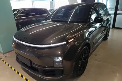 Li Auto L8