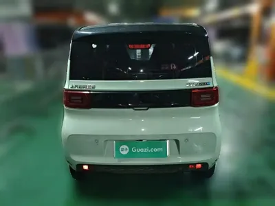 Wuling MINIEV