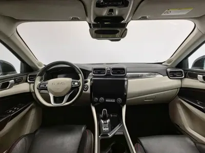 Lynk & Co 02