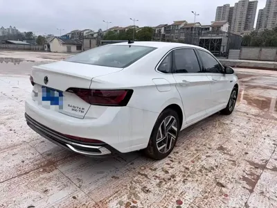 Volkswagen Sagitar