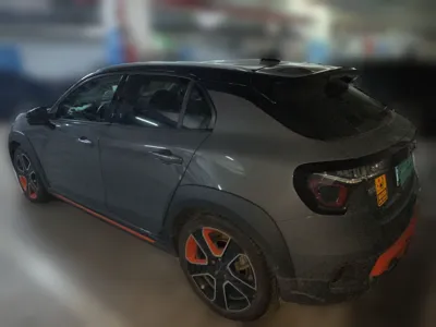 Lynk & Co 02