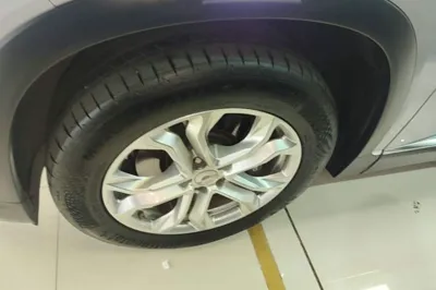 Nio ES8