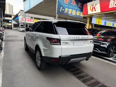 Land Rover Sport