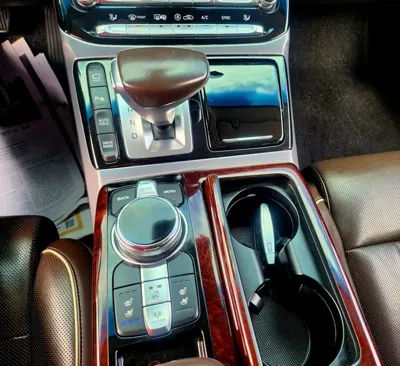 Genesis EQ900