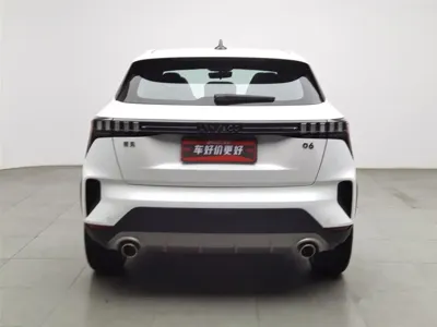 Lynk & Co 06