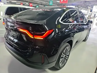 Nio EC6