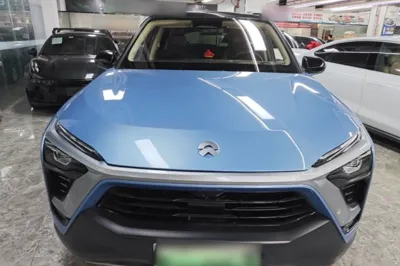 Nio ES8