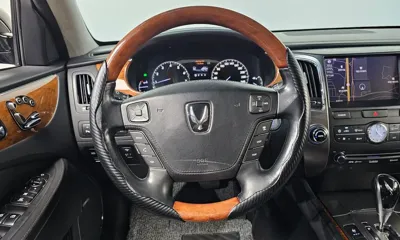 Hyundai Equus