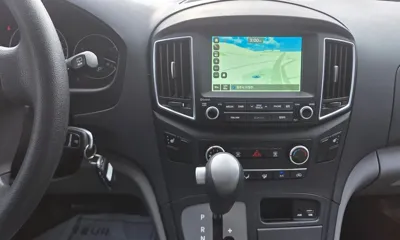 Hyundai Starex