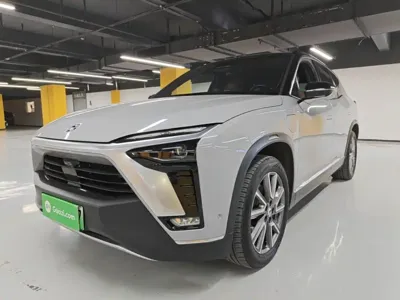 Nio ES8