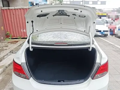 Hyundai Verna