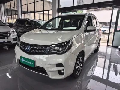 Venucia M50V