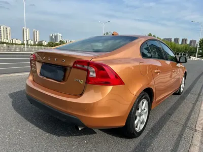 Volvo S60 (Import)