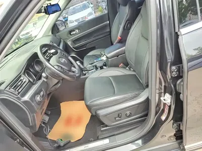 Jeep Grand Commander
