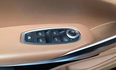 Astonmartin DBX