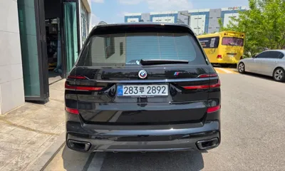 BMW X7