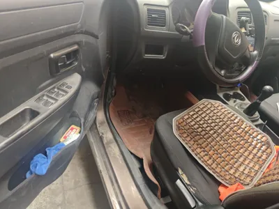 Dongfeng Fengon 330