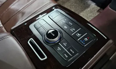 Hyundai Equus