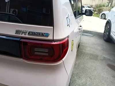 Wuling MINIEV