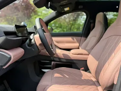 Nio EC6