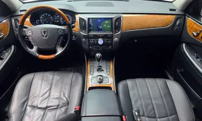 Hyundai Equus