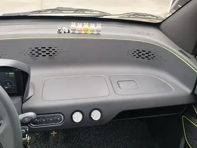 Baojun E100