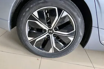 Xpeng P5