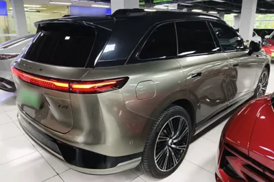 Xpeng G9