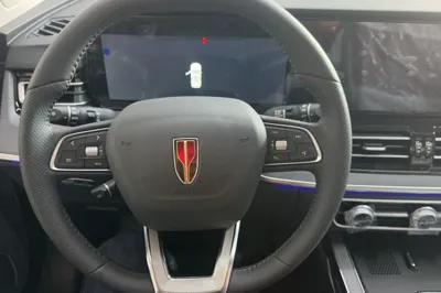 Hongqi HS5