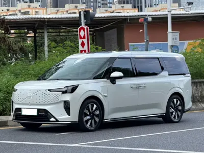 Volvo EM90