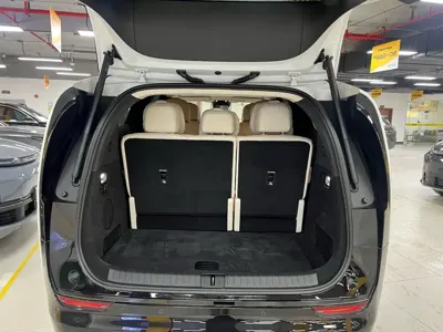 Li Auto Li MEGA