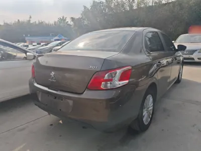 Peugeot 301