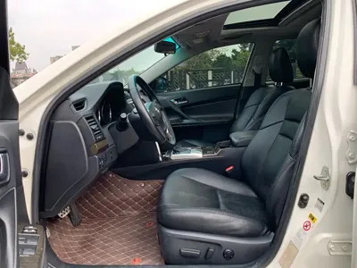 Toyota Reiz
