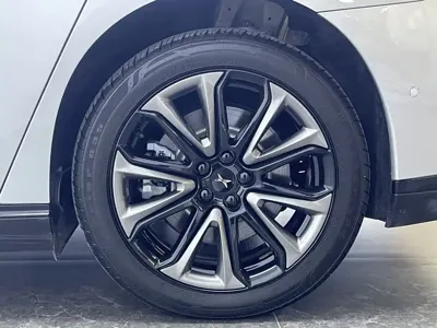 Xpeng P7